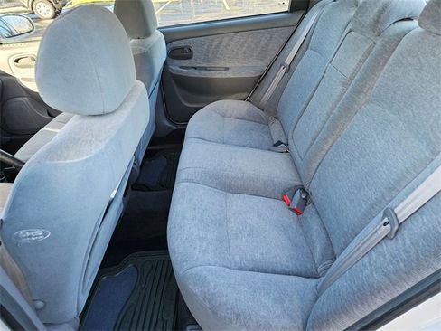 Used 2003 Kia Optima LX image 12