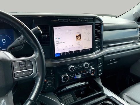 Used 2024 Ford F250 Lariat w/ Sport Appearance Package AWD/4WD image 7