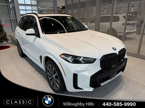New 2026 BMW X5 xDrive50e w/ M Sport Package image 1