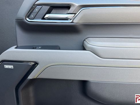 Certified 2025 Chevrolet Silverado 1500 ZR2 w/ Technology Package image 20