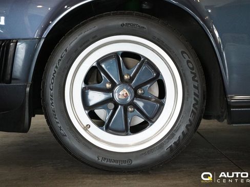 Used 1989 Porsche 911 Carrera RWD image 9