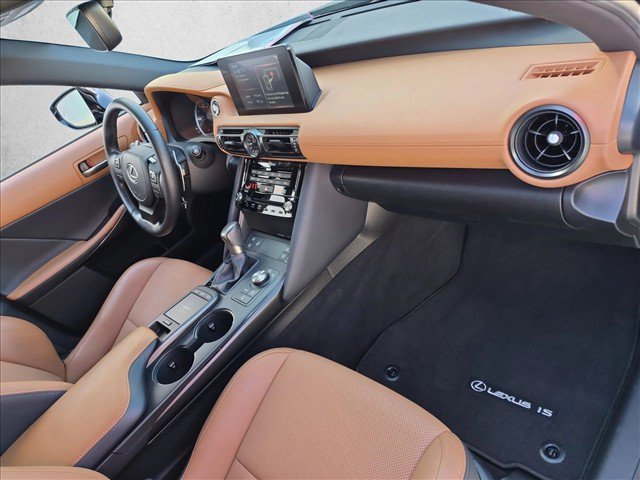 Used 2024 Lexus IS 300 w/ Comfort Package RWD image 22