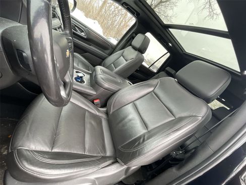 Used 2021 Chevrolet Tahoe LT w/ LT Signature Package image 14