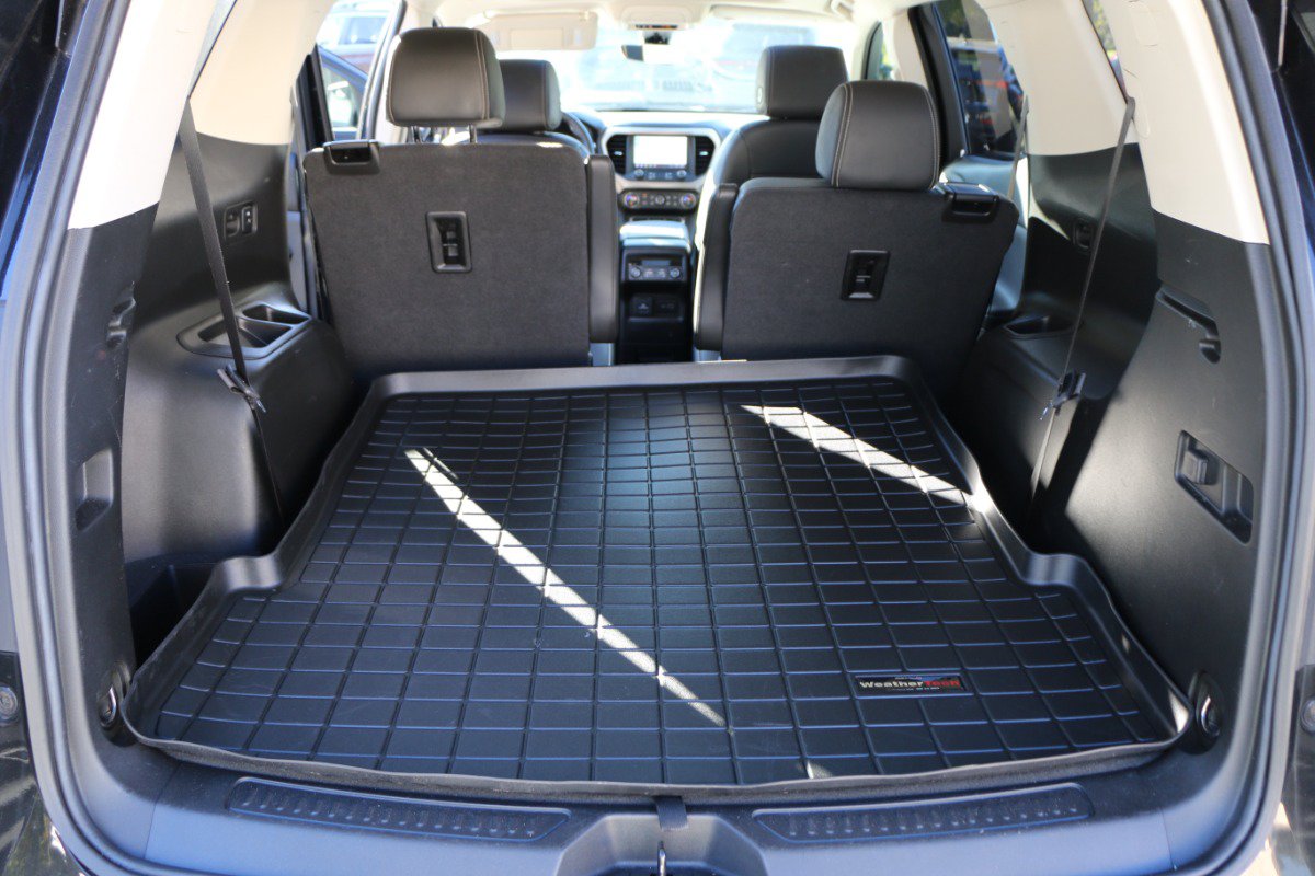 Used 2023 GMC Acadia Denali w/ Denali Ultimate Package FWD image 35