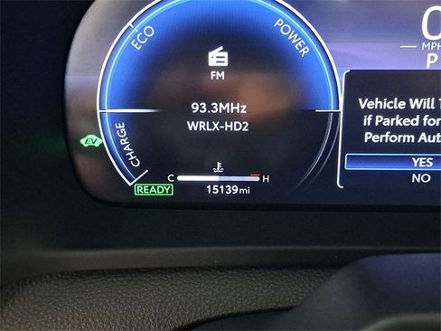 Used 2025 Toyota Crown Signia image 2