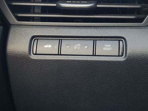 Used 2024 Nissan Altima 2.5 SV image 23