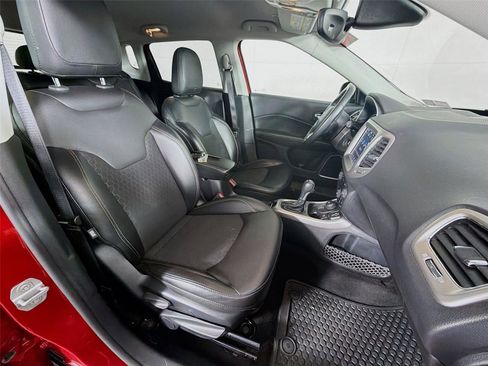 Used 2018 Jeep Compass Latitude w/ Popular Equipment Group image 27