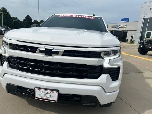 Used 2023 Chevrolet Silverado 1500 RST RWD image 3