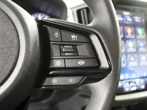 Used 2024 Subaru Crosstrek 2.0i Premium image 10