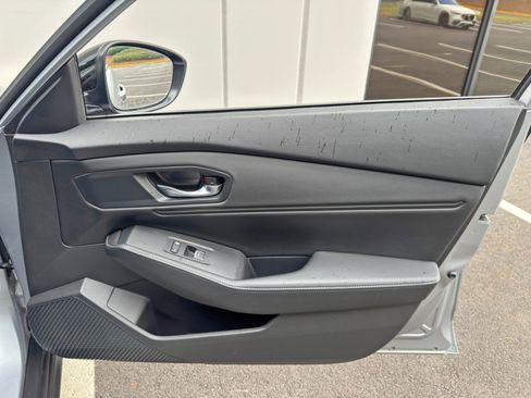 Used 2023 Honda Accord Sport image 41