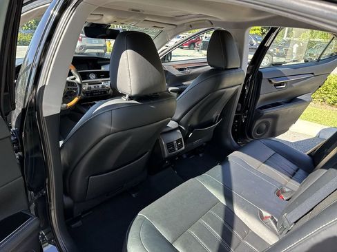 Used 2016 Lexus ES 350 FWD image 34