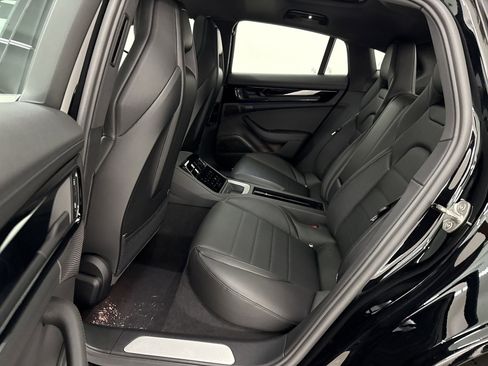 New 2025 Porsche Panamera 4 image 12