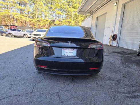 Used 2020 Tesla Model 3 Standard Range Plus image 6