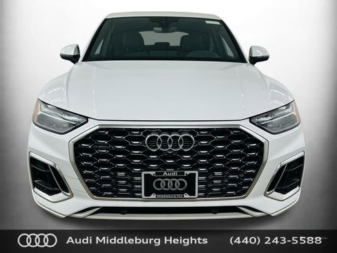 Used 2023 Audi Q5 2.0T Premium w/ Convenience Package image 2