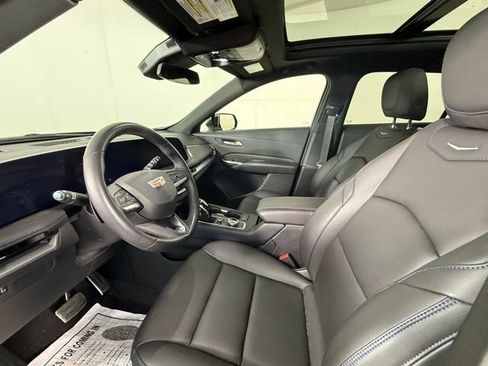 Used 2024 Cadillac XT4 Sport w/ Cold Weather Package image 5