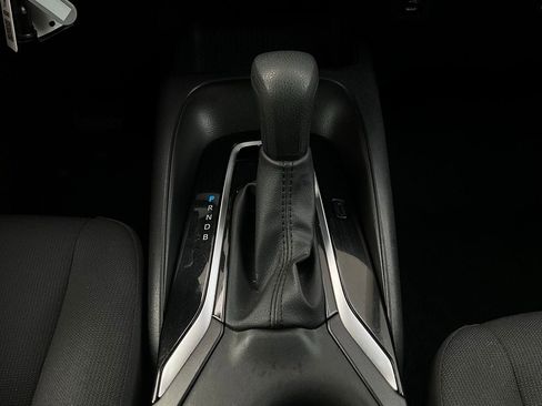 Used 2025 Toyota Corolla LE image 22