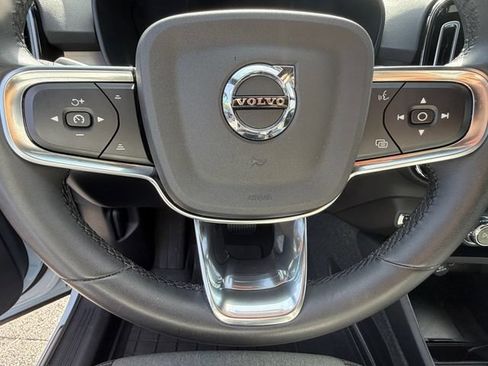 Certified 2024 Volvo XC40 B5 Core AWD/4WD image 24