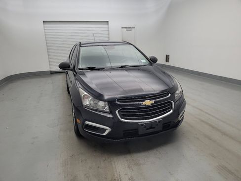 Used 2015 Chevrolet Cruze LS FWD image 14