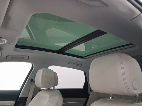 Used 2024 Audi Q8 e-tron Premium Plus w/ Premium Plus Package image 13