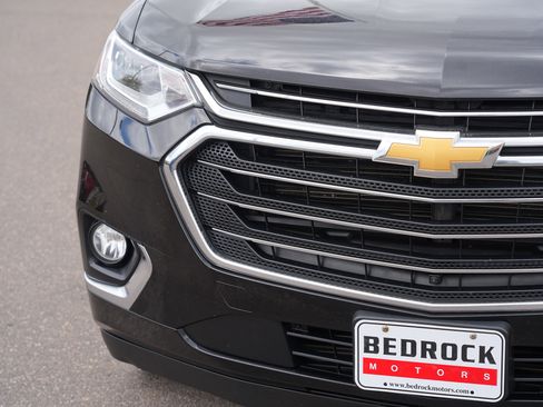 Used 2019 Chevrolet Traverse Premier w/ LPO, Floor Liner Package AWD/4WD image 9
