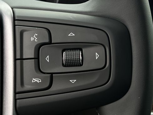 New 2026 GMC Sierra 1500 Elevation image 13