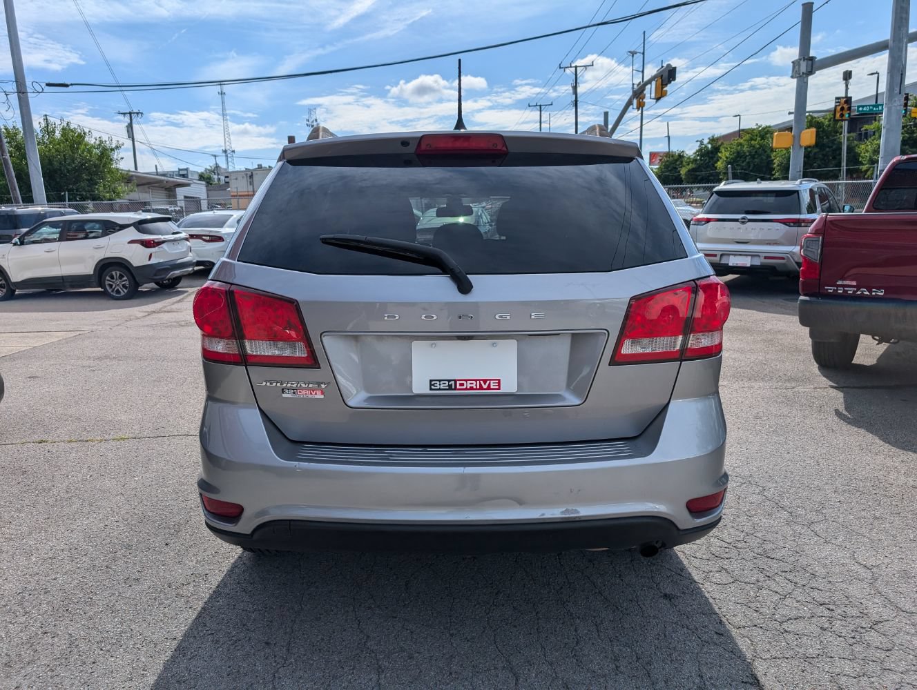 Used 2019 Dodge Journey SE w/ Connectivity Group FWD image 7