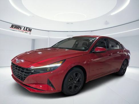 Used 2023 Hyundai Elantra SEL FWD image 7