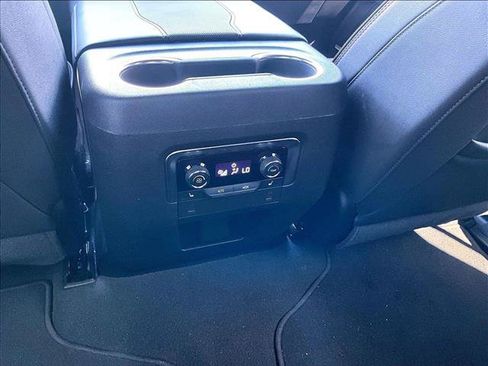 Used 2025 Chevrolet Suburban RST w/ Comfort Package RWD image 25