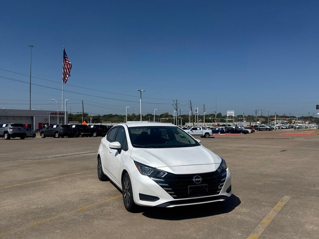 Certified 2023 Nissan Versa SV FWD image 4