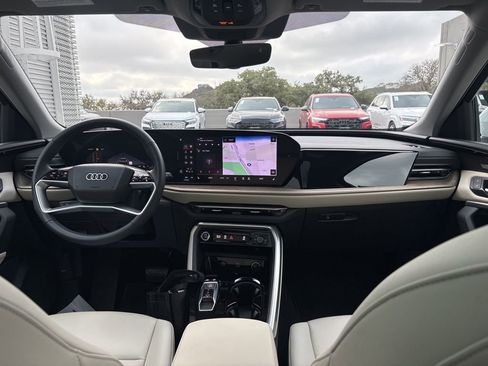 Used 2025 Audi Q5 Premium Plus w/ Premium Plus image 19