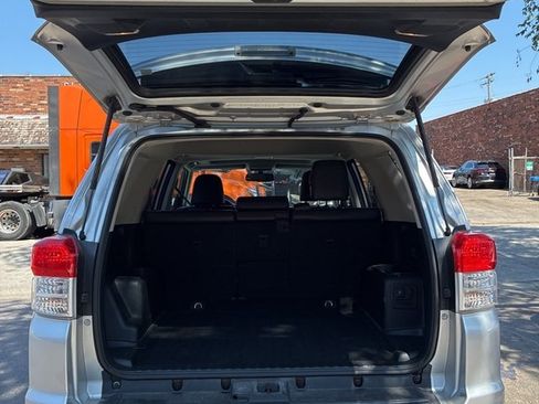 Used 2011 Toyota 4Runner Limited AWD/4WD image 13