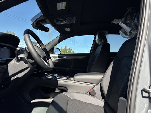 New 2026 Volkswagen Atlas Cross Sport SE image 12