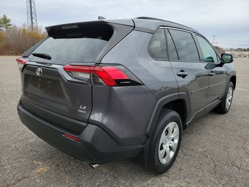 Used 2019 Toyota RAV4 LE image 5