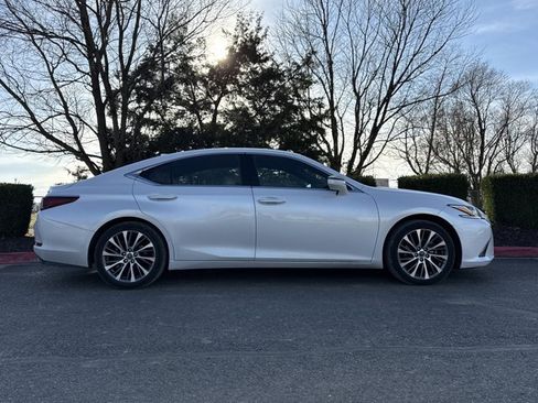 Used 2020 Lexus ES 350 w/ Premium Package image 2