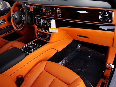 New 2025 Rolls-Royce Ghost image 18