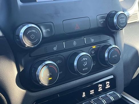 Used 2022 RAM 1500 Big Horn image 30