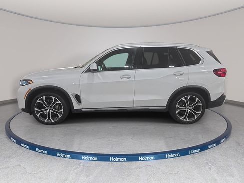 Certified 2024 BMW X5 xDrive40i w/ Premium Package AWD/4WD image 8