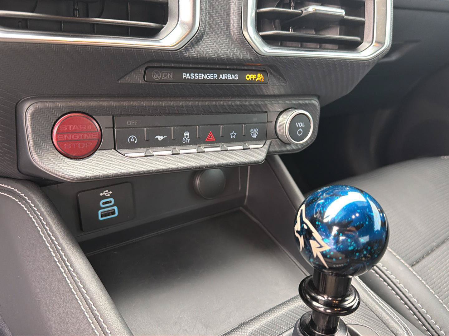 Used 2025 Ford Mustang GT Premium RWD image 25