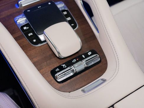 Used 2021 Mercedes-Benz GLS 63 AMG 4MATIC+ SUV image 61