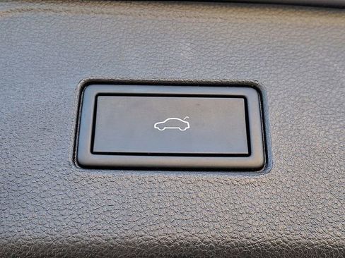 Used 2021 Volkswagen Atlas SE w/ Panoramic Sunroof Package image 28