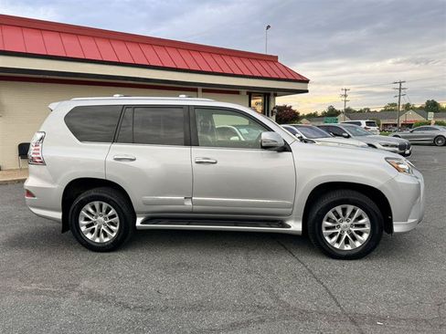 Used 2014 Lexus GX 460 w/ Premium Package AWD/4WD image 4