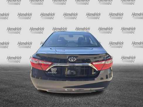 Used 2016 Toyota Camry SE FWD image 9