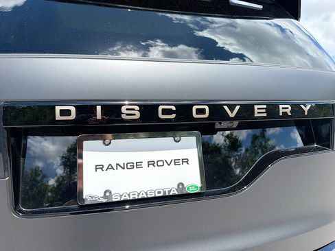 New 2026 Land Rover Discovery Limited Edition AWD/4WD image 47