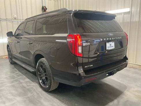 Used 2025 Ford Expedition Max Active AWD/4WD image 23