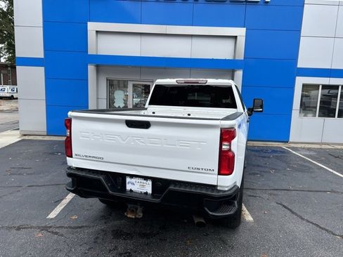 Used 2020 Chevrolet Silverado 2500 Custom w/ Custom Convenience Package image 7