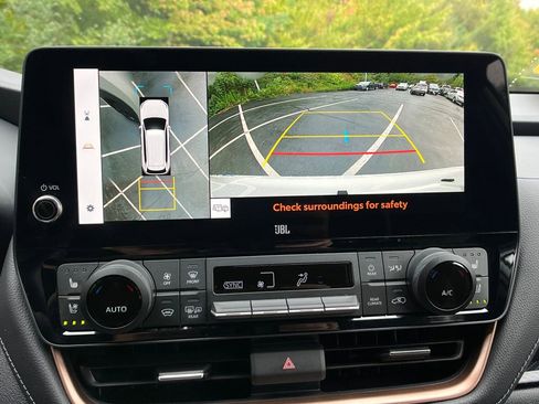 Used 2024 Toyota Grand Highlander AWD Hybrid image 19