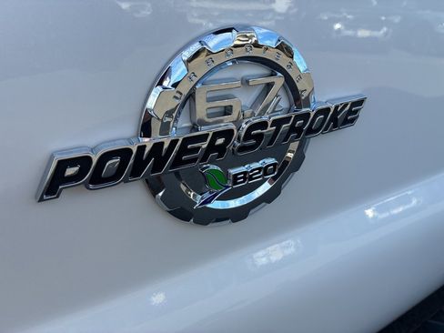 Used 2013 Ford F350 Lariat w/ Camper Pkg image 30