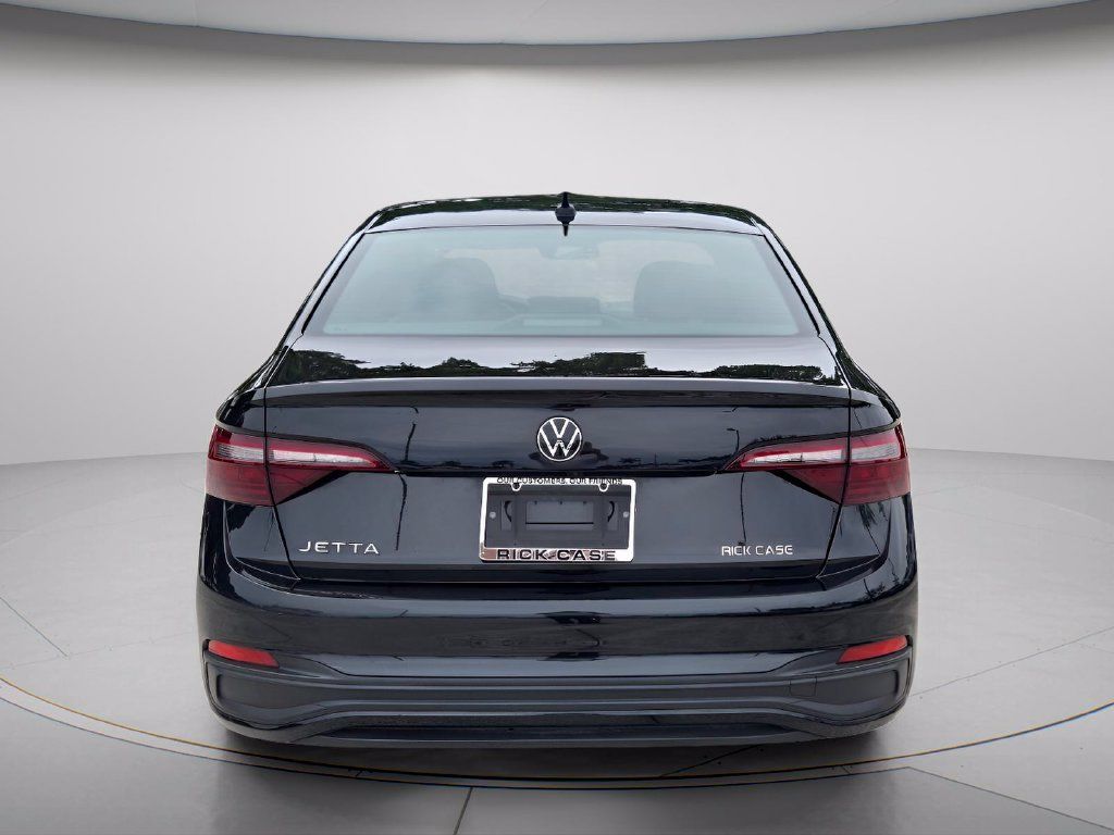 Used 2024 Volkswagen Jetta Sport FWD image 5