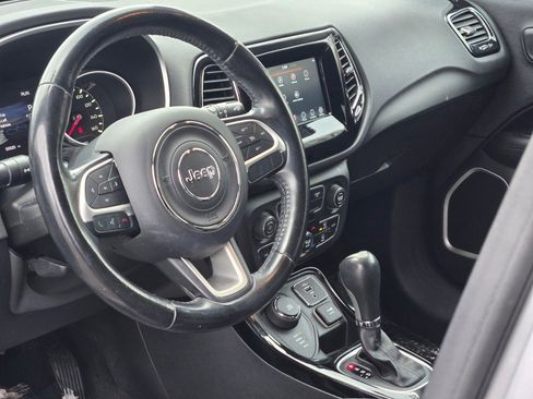 Used 2020 Jeep Compass Latitude image 22
