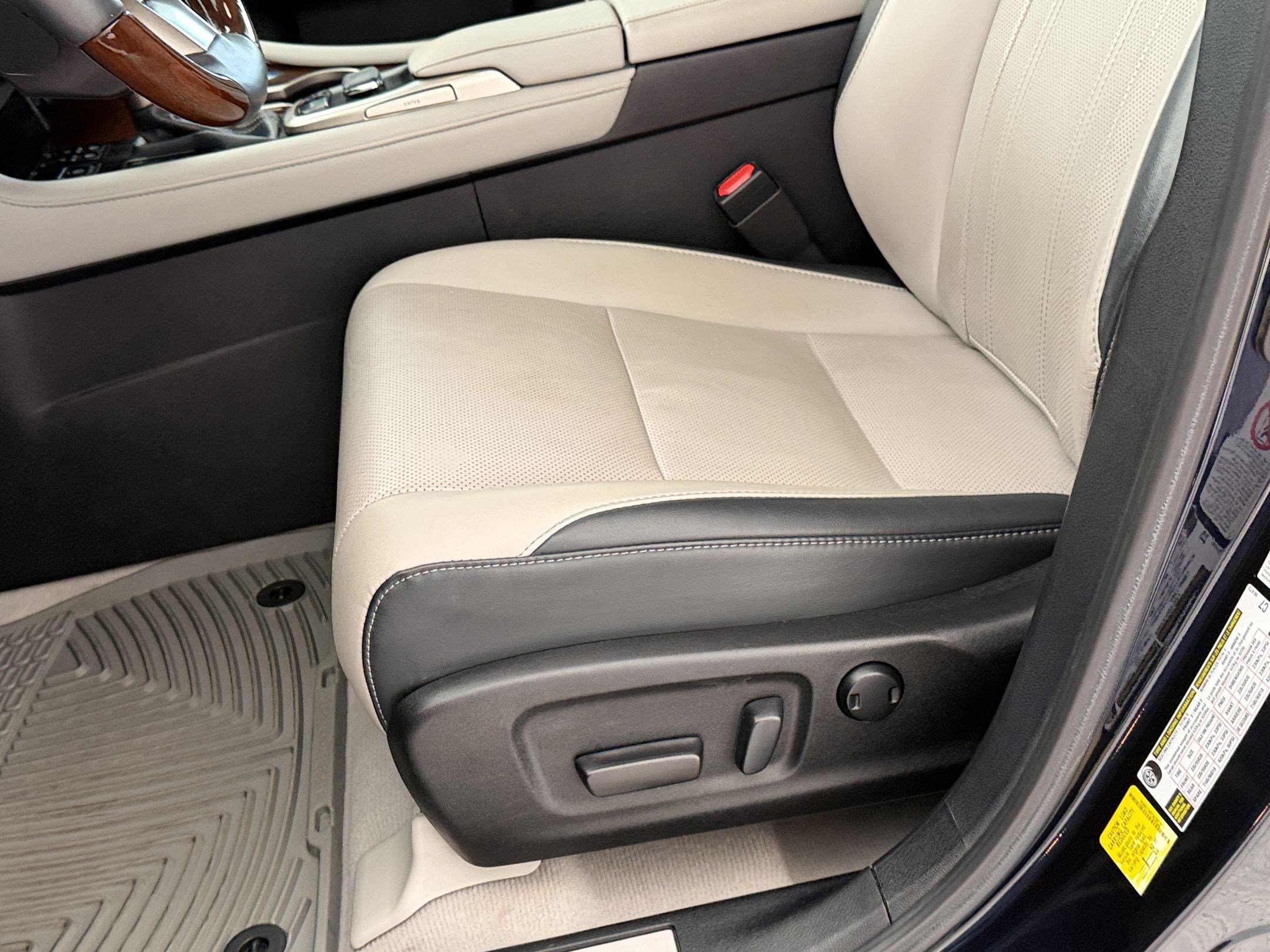 Used 2019 Lexus RX 350 AWD w/ Navigation Package image 14